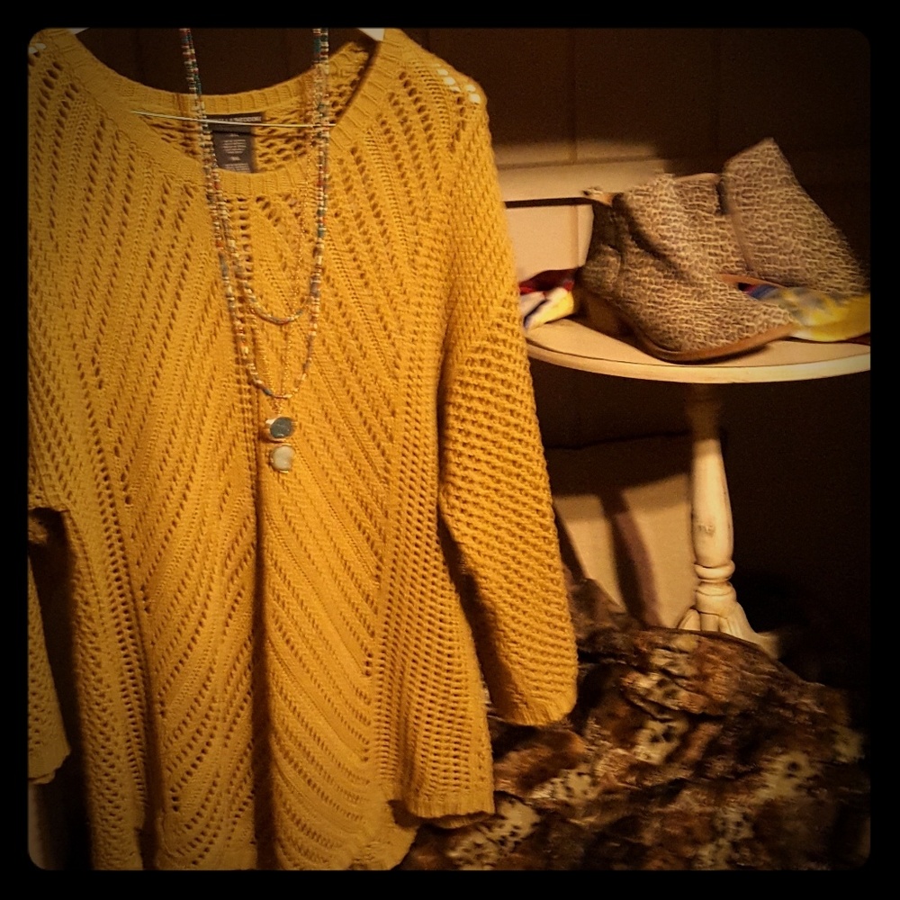 Cable knit sweater